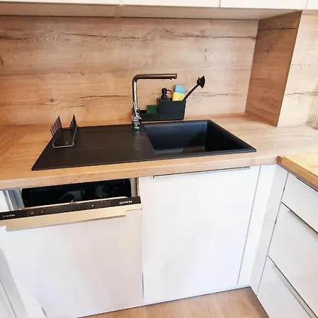 Apartment Luxo 2 By Bratislavatrip